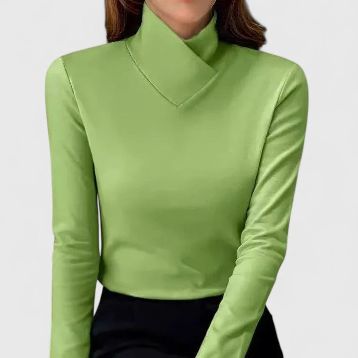 Annie | Elegant Turtleneck